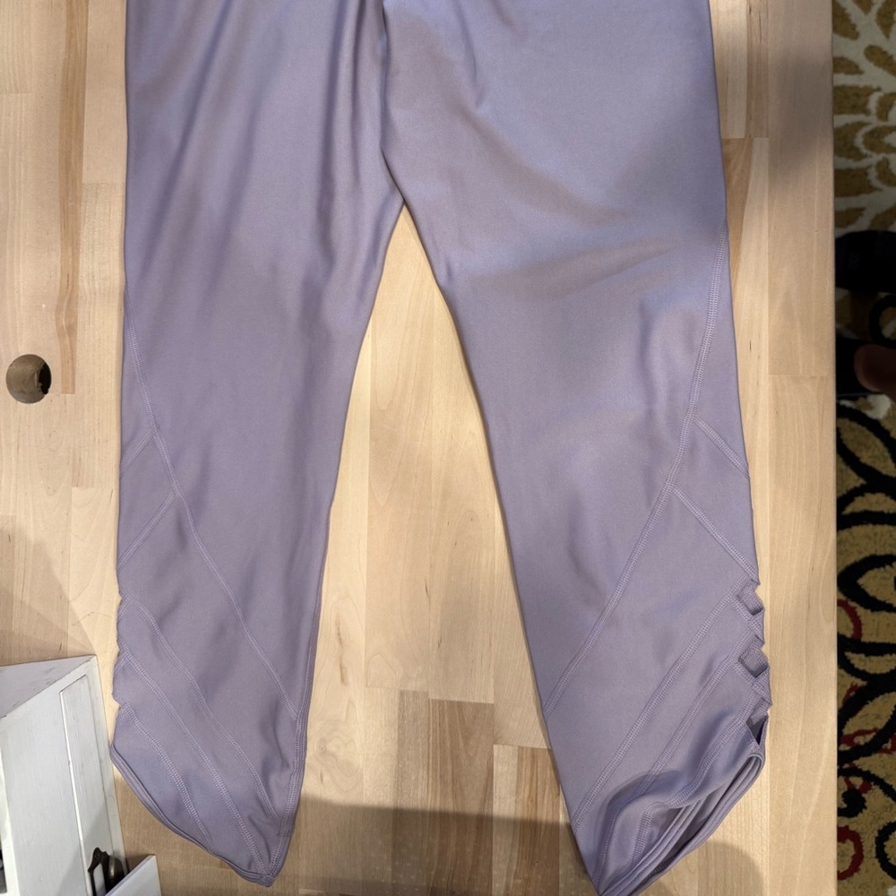 Under Armour Women's Lavender Leggings